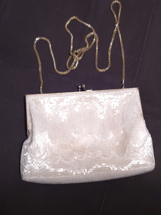 La Regale Handbags - La Regale Ltd. Vintage White Beaded Evening Clutch Purse Hand Made